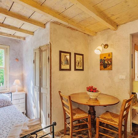 Agriturismo Di Charme E Ristorante Stallato Il Filo Di Paglia Carro Eksteriør bilde
