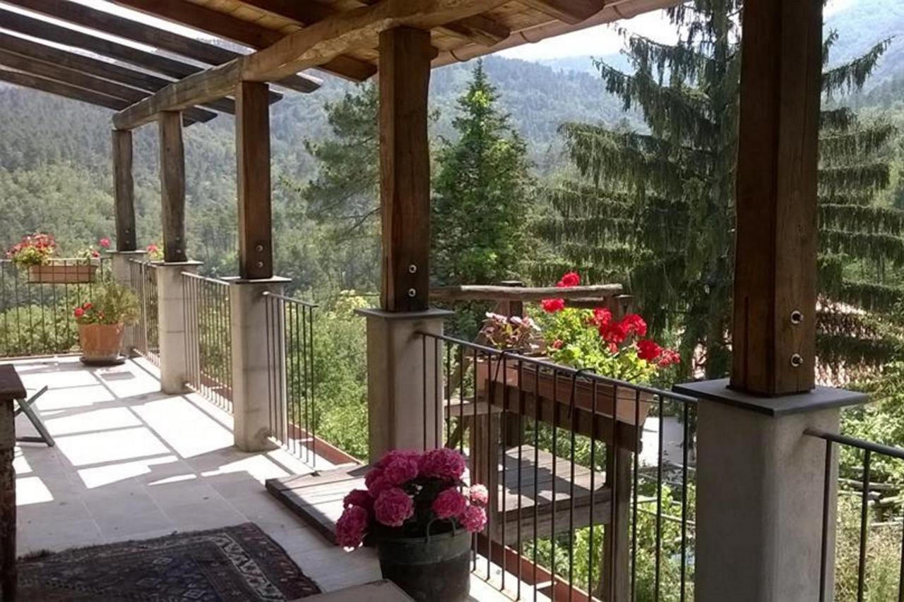 Agriturismo Di Charme E Ristorante Stallato Il Filo Di Paglia Carro Eksteriør bilde