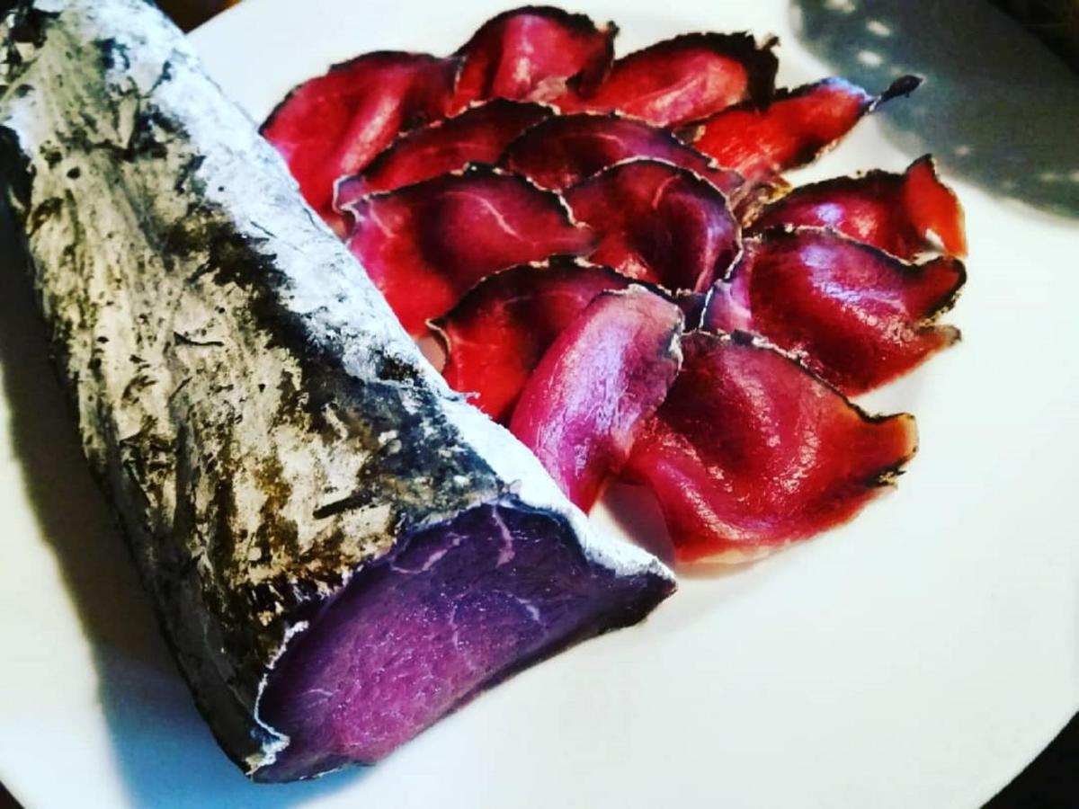 Agriturismo Di Charme E Ristorante Stallato Il Filo Di Paglia Carro Eksteriør bilde