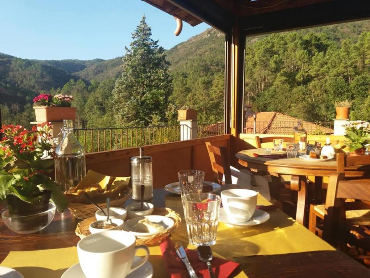 Agriturismo Di Charme E Ristorante Stallato Il Filo Di Paglia Carro Eksteriør bilde
