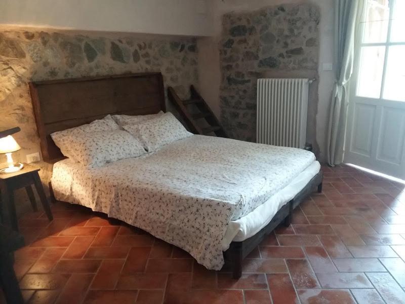Agriturismo Di Charme E Ristorante Stallato Il Filo Di Paglia Carro Eksteriør bilde