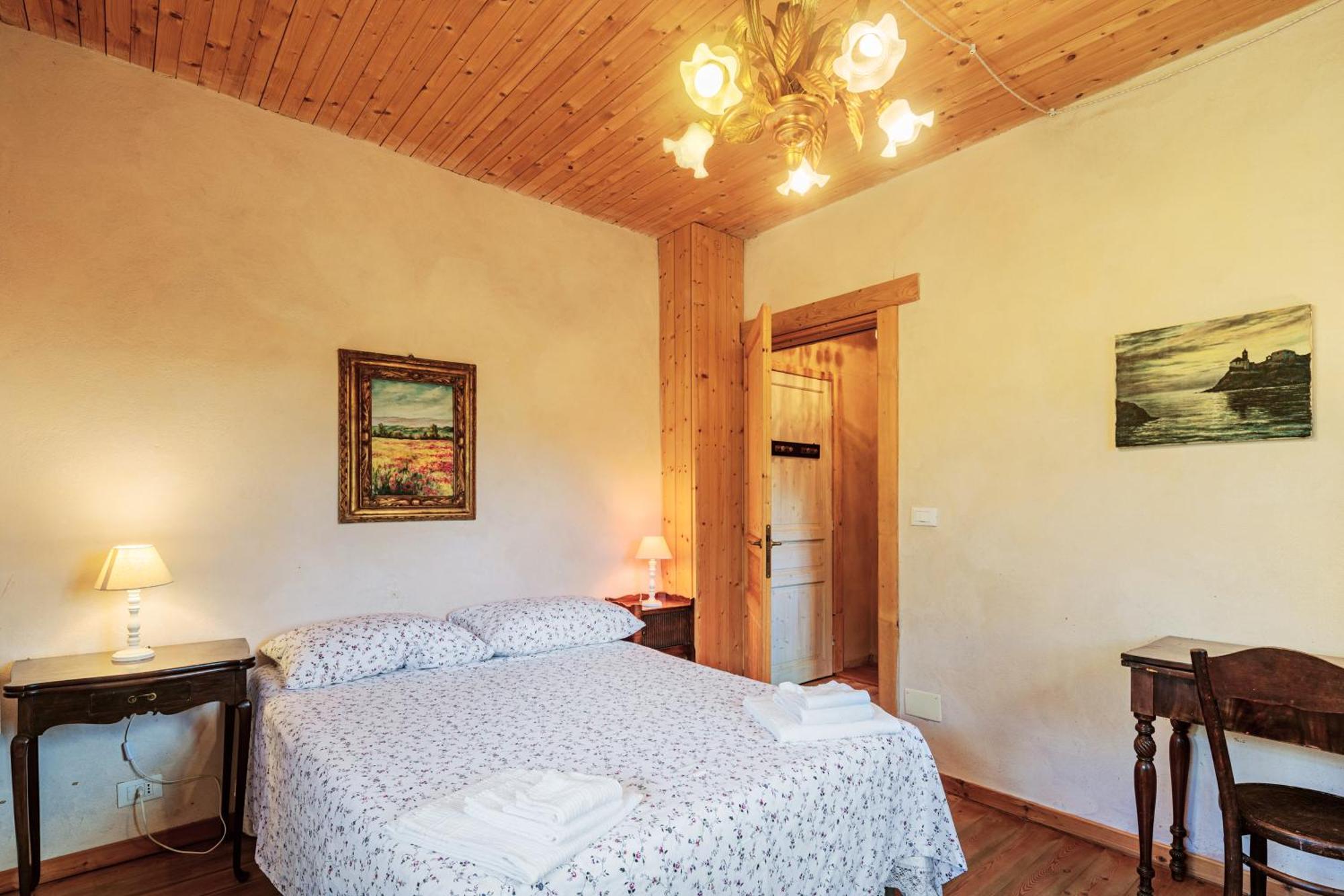 Agriturismo Di Charme E Ristorante Stallato Il Filo Di Paglia Carro Eksteriør bilde