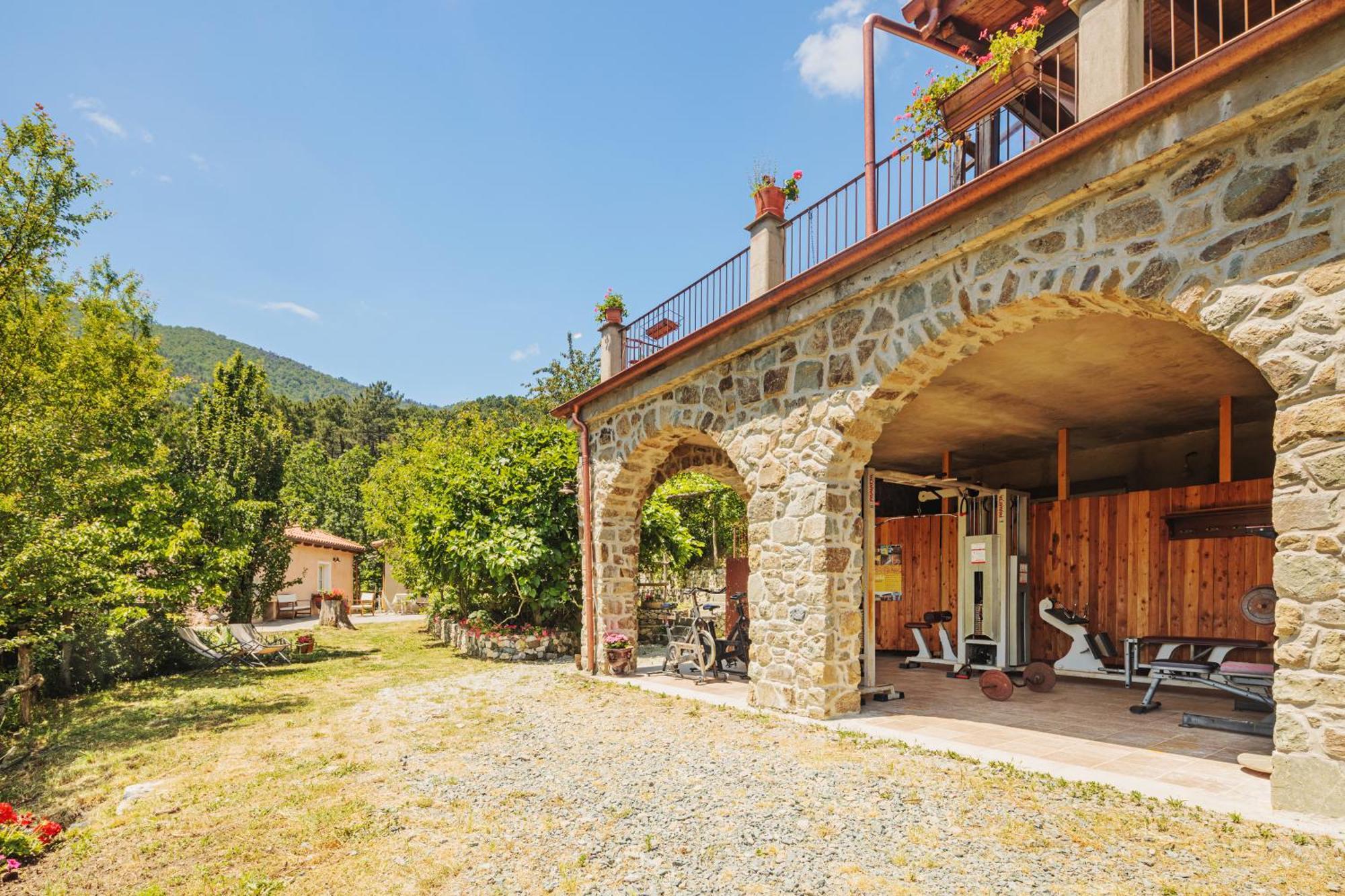 Agriturismo Di Charme E Ristorante Stallato Il Filo Di Paglia Carro Eksteriør bilde